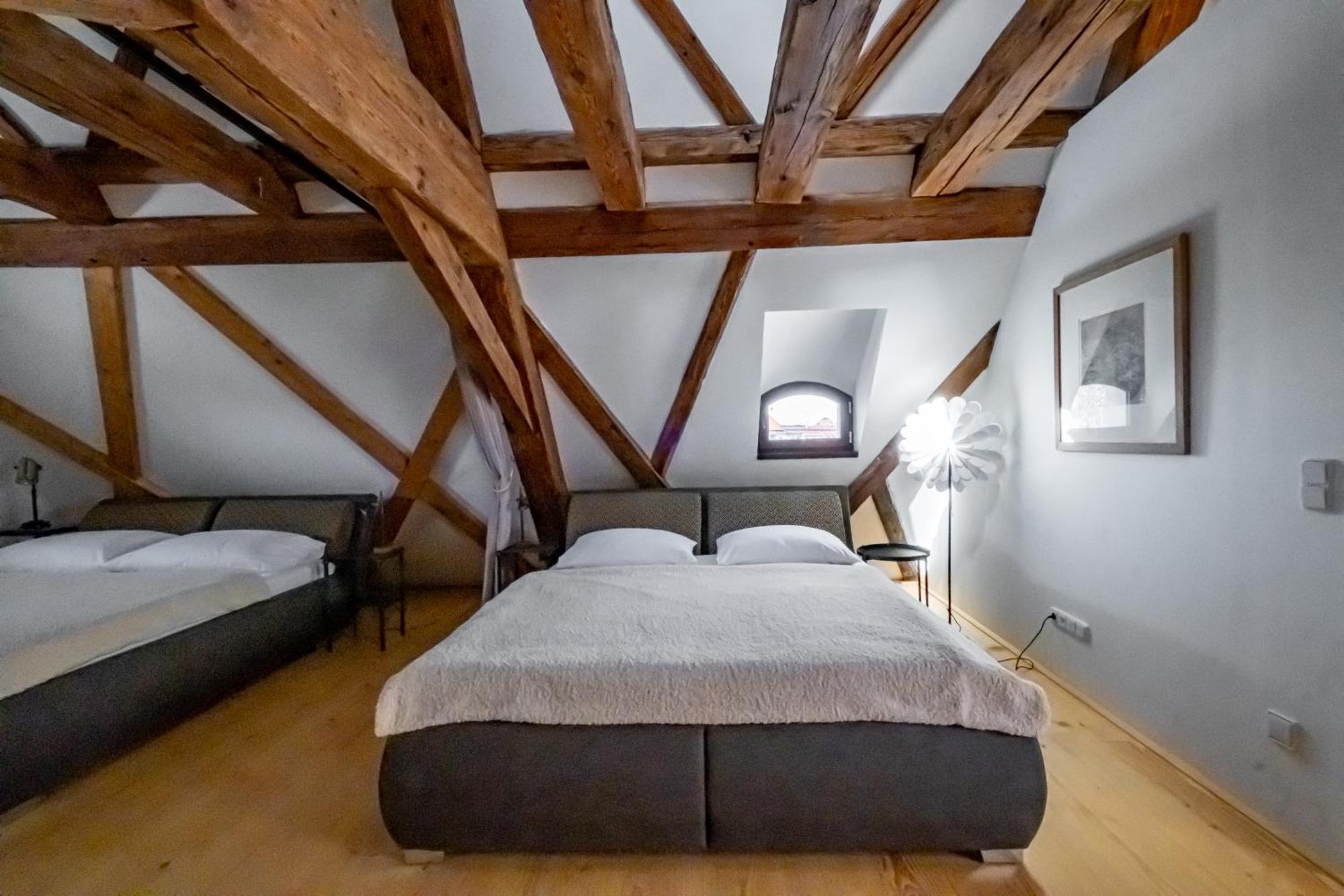 Knize Ferdinand Apartments Mikulov Bagian luar foto