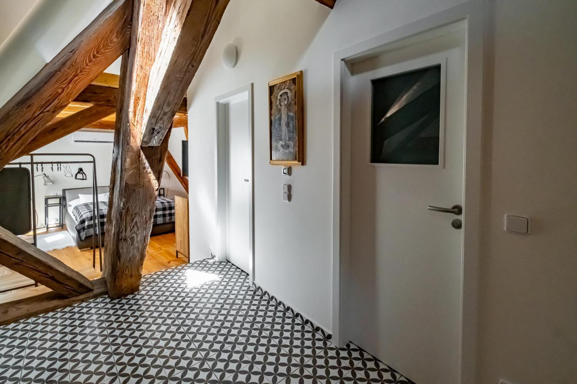 Knize Ferdinand Apartments Mikulov Bagian luar foto