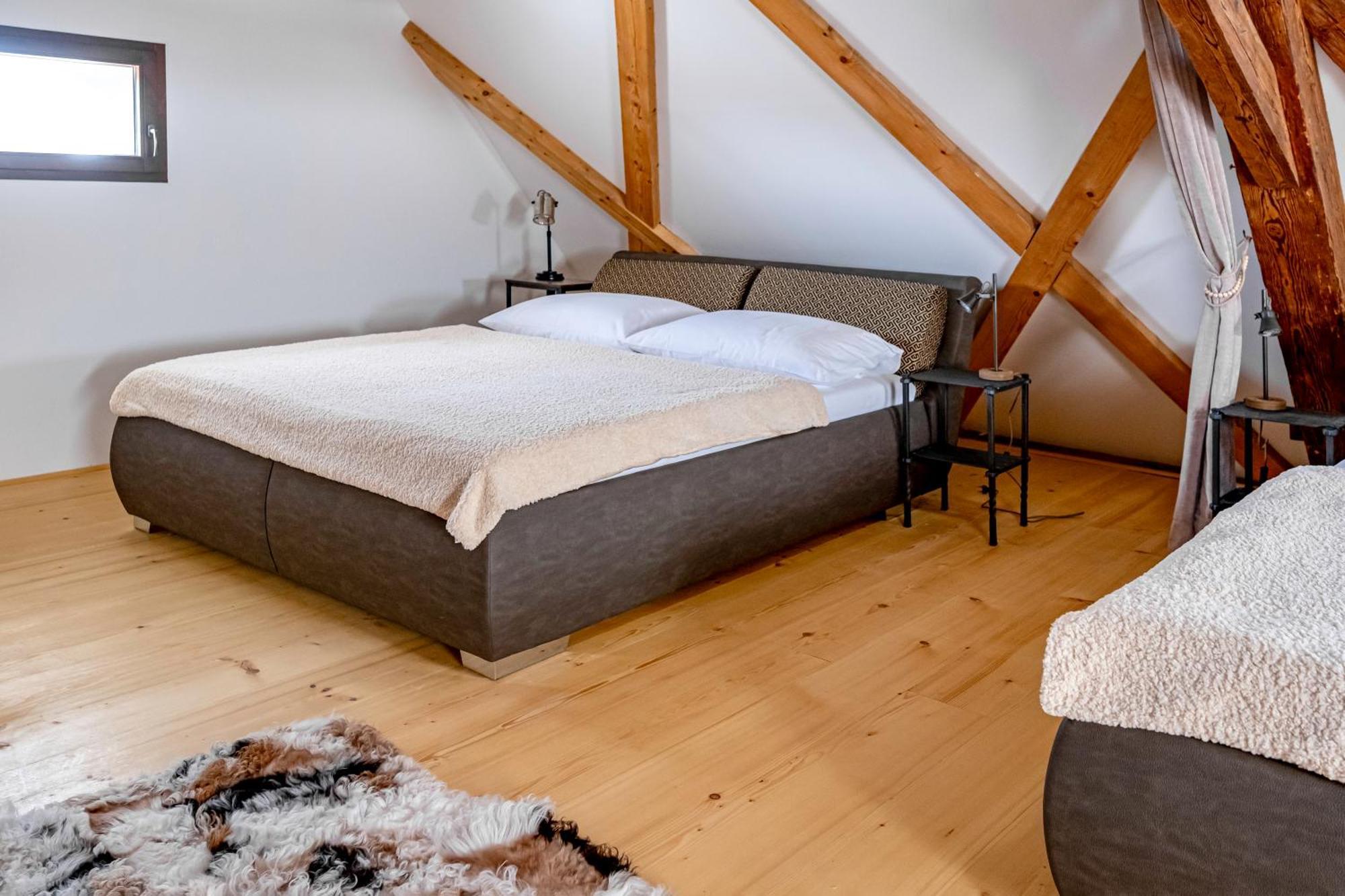 Knize Ferdinand Apartments Mikulov Bagian luar foto